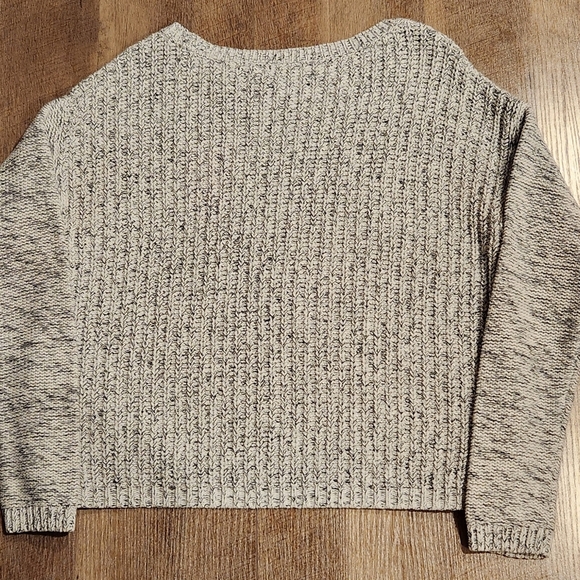 Forever 21 Cotton Sweater.  Size M - Picture 3 of 3